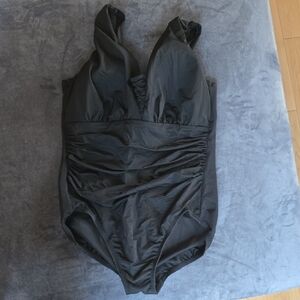 Lands' End Black One-Piece Ruched V-Neck Swimsuit